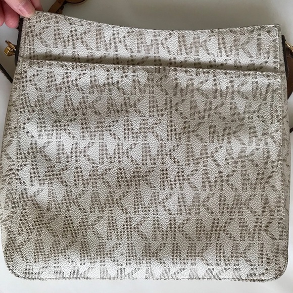 MK CROSSBODY BAG - Picture 4 of 5